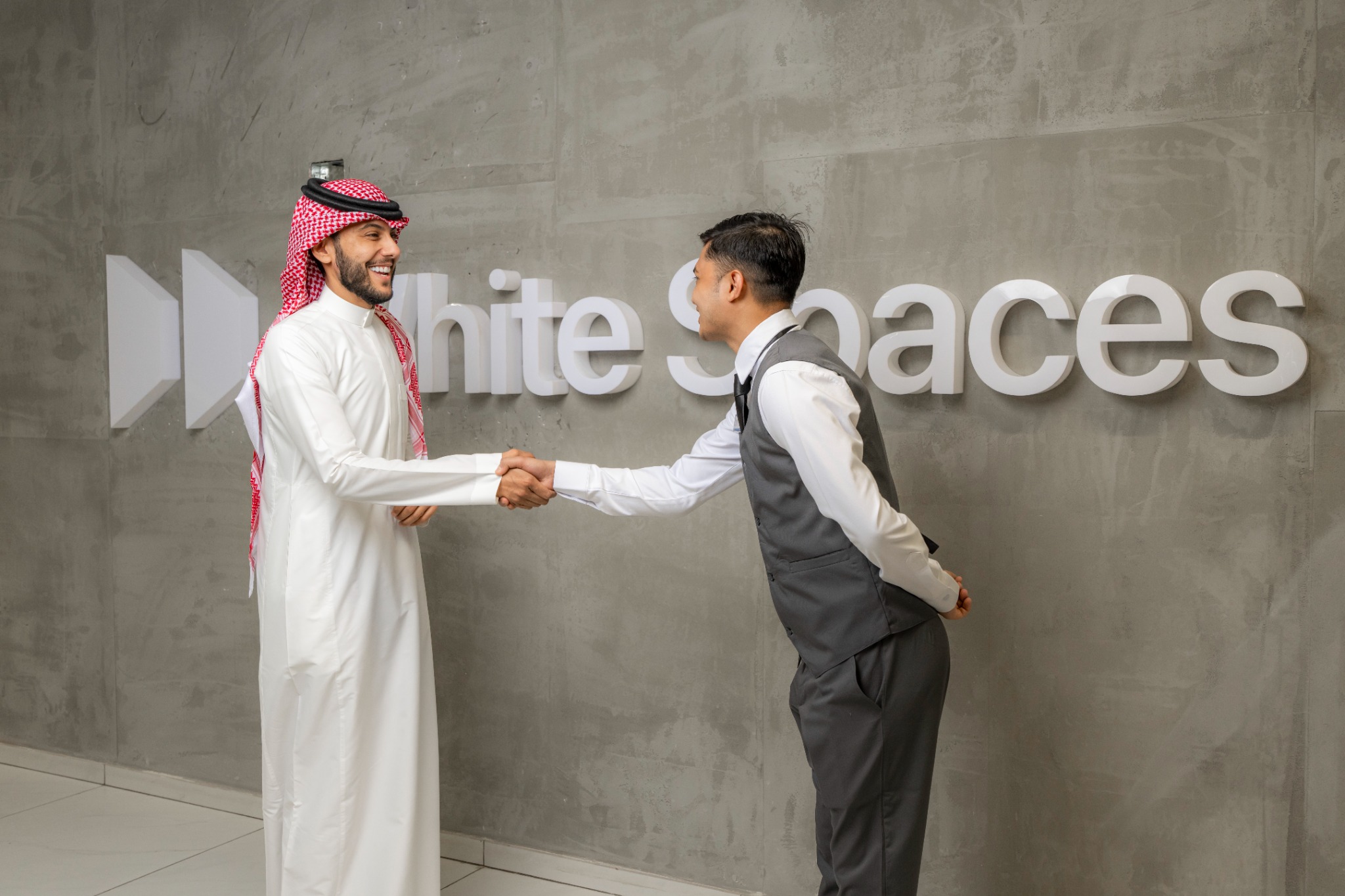استقبال وايت سبيسز يرحب بأحد الأعضاء